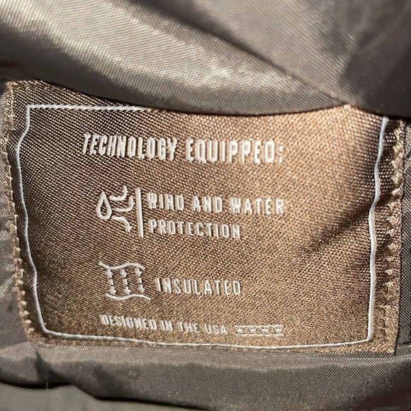 Ariat Insulated Vest - Picture 4 of 4